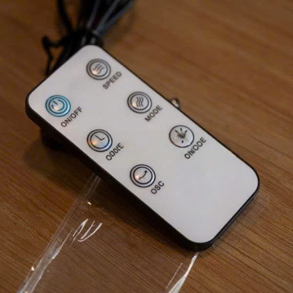 Quạt Treo Tường Năng Lượng Mặt Trời Cánh Nhựa QTS-SA-QS006TT - Ảnh 3